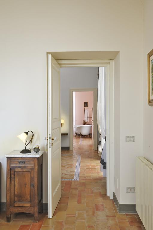 Residenza Matarazzo E Le Sue Soffitte Lejlighed Castellabate Eksteriør billede