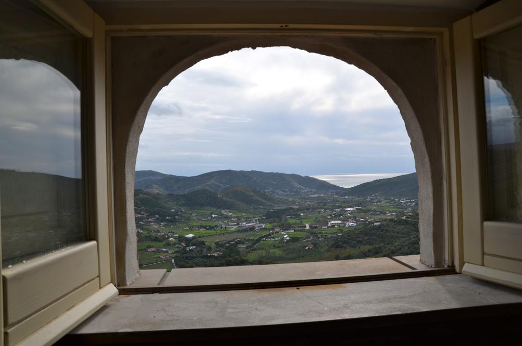 Residenza Matarazzo E Le Sue Soffitte Lejlighed Castellabate Eksteriør billede